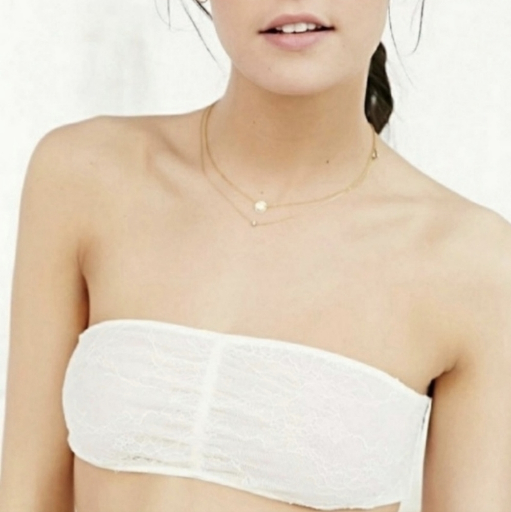 NEW Urban Outfitters Kimchi Blue Ivory Lace Bandeau Bra Size Large